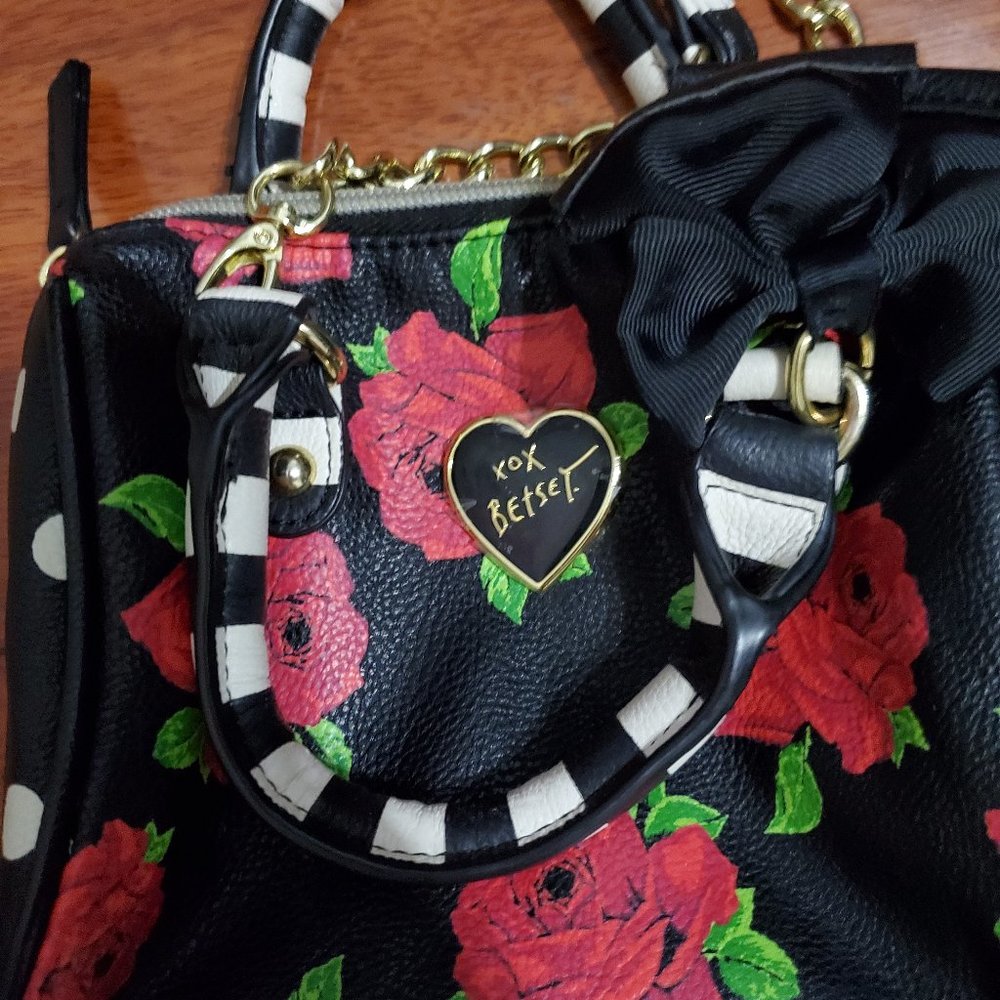 Betsey Johnson - striped strapped hand bag purse
